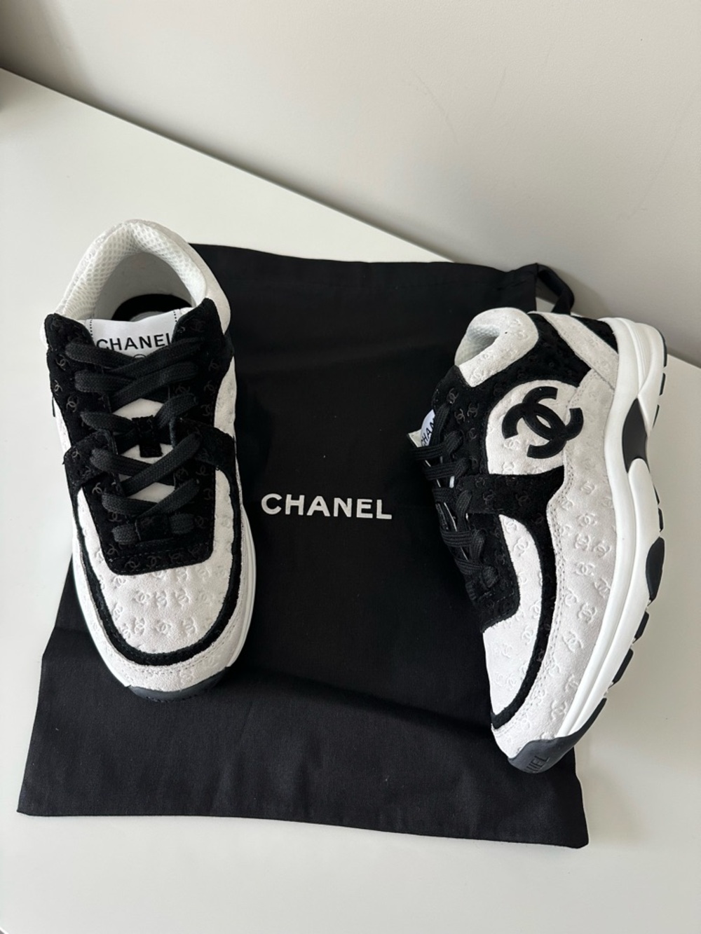 CHANEL Black and White Sneakers - Picture 2 of 7